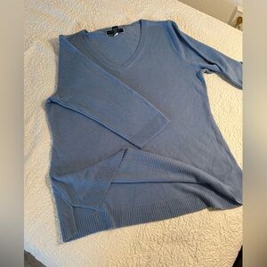 Karen Scott Blue Lightweight V-Neck Tunic Style Sweater nwt